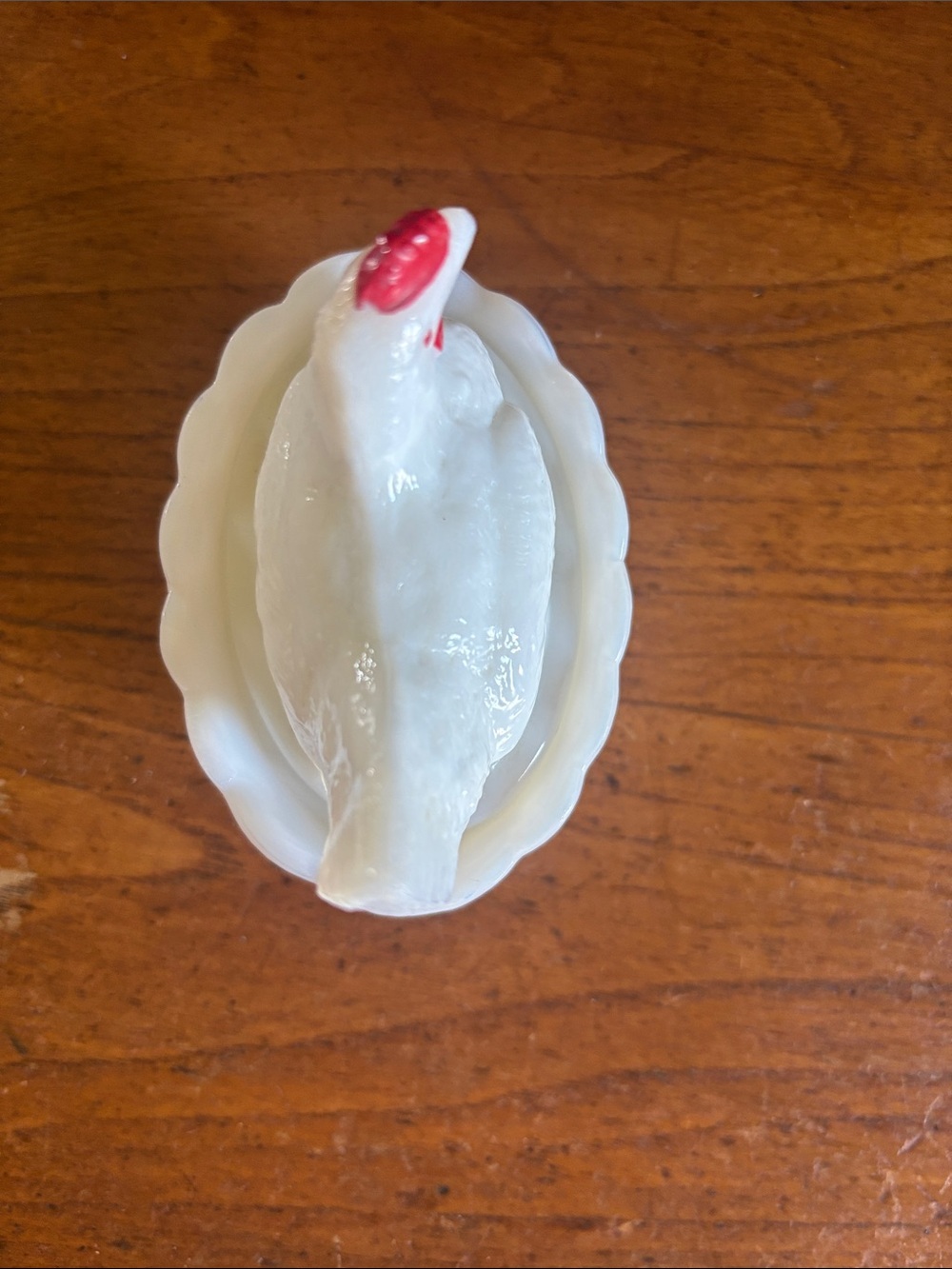 Vintage Westmoreland marked opalescent milk glass Hen-On-Nest trinket dish - Picture 5 of 12